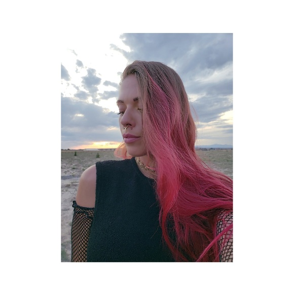 ⚡️DONATING 4/19⚡️peekaboo dress by 😎H&M😎 US6 - Picture 5 of 8